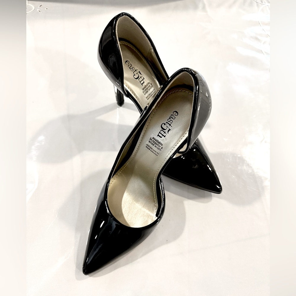 East 5th pointed toe pumps